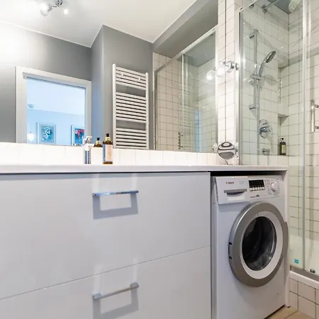 Horyzont Apartament Z Klimatyzacja I Balkonem By Renters * ミエンジズドロイェ