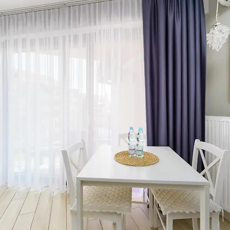 Horyzont Apartament Z Klimatyzacja I Balkonem By Renters ミエンジズドロイェ
